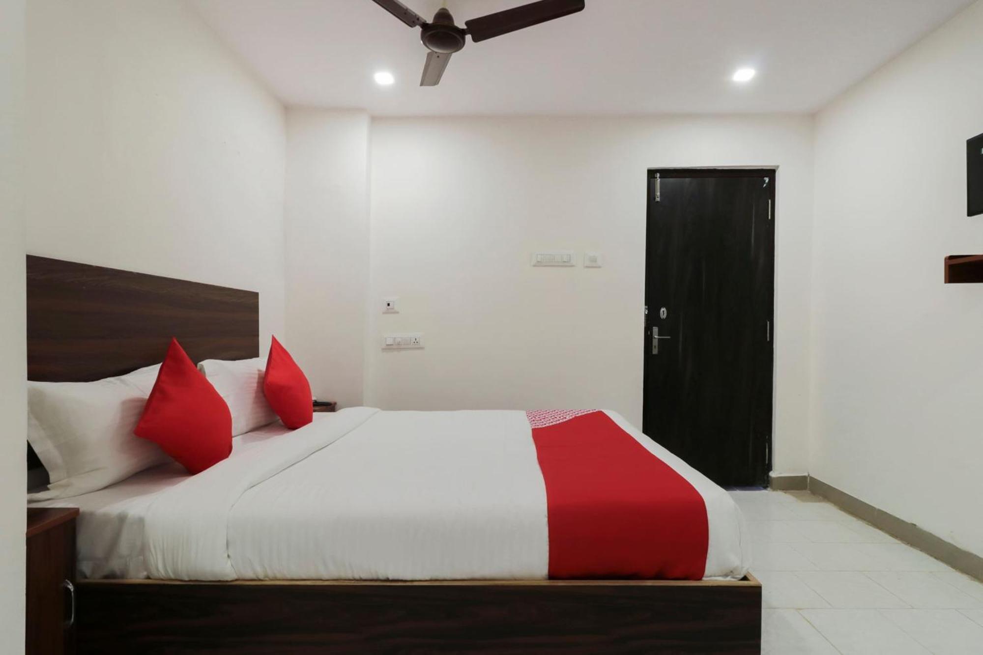 Hotel O Akshaya Elite Vijayawāda Exterior foto